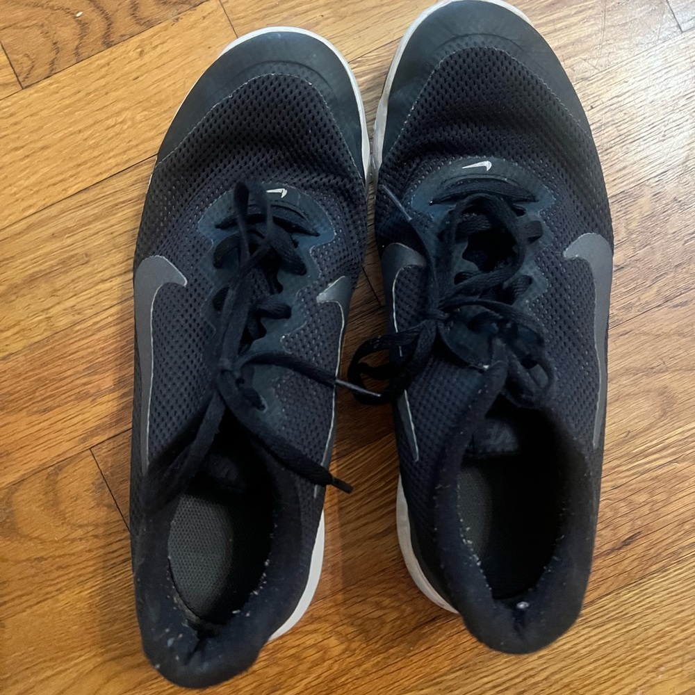 Nike Black and White Tennis Shoes